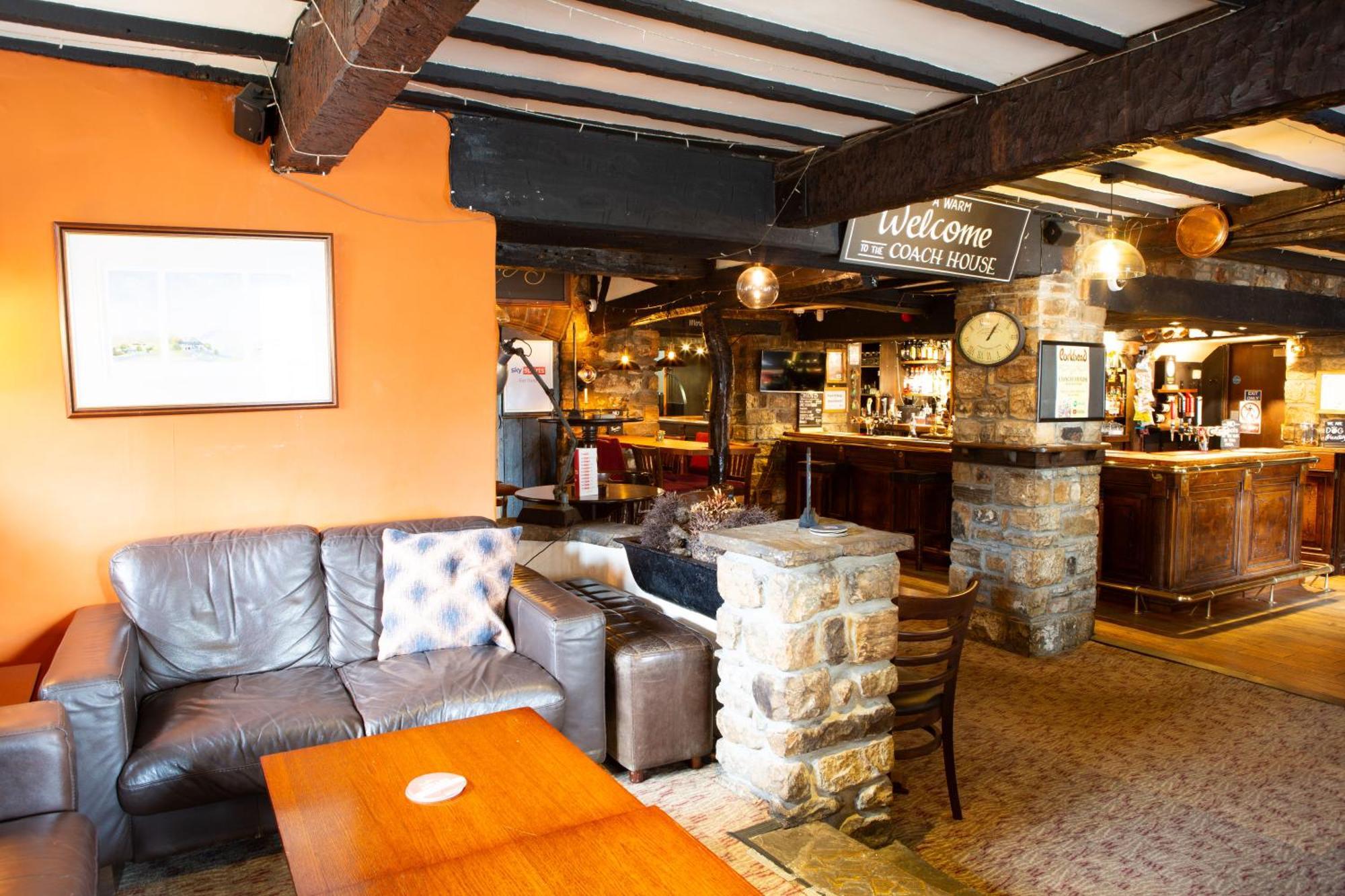 Coach House Otel Bentham Dış mekan fotoğraf